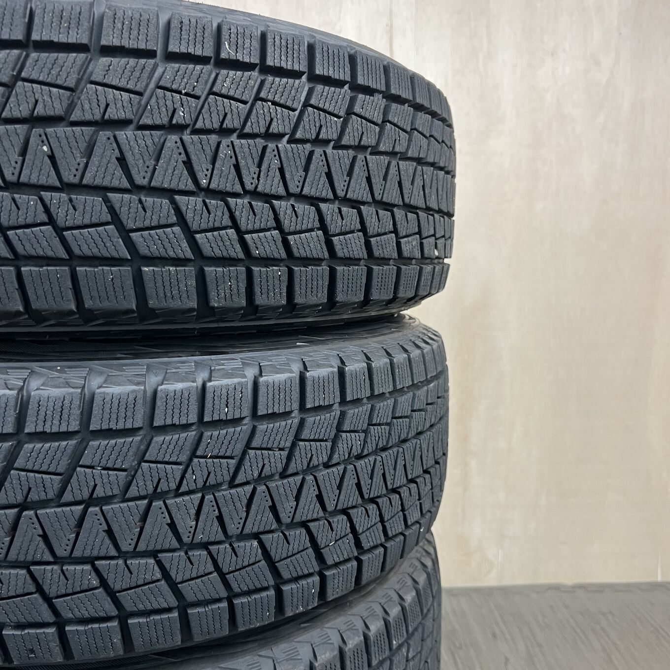 Bridgestone BLIZZAK DM-V1 215/65 R16, фото 6