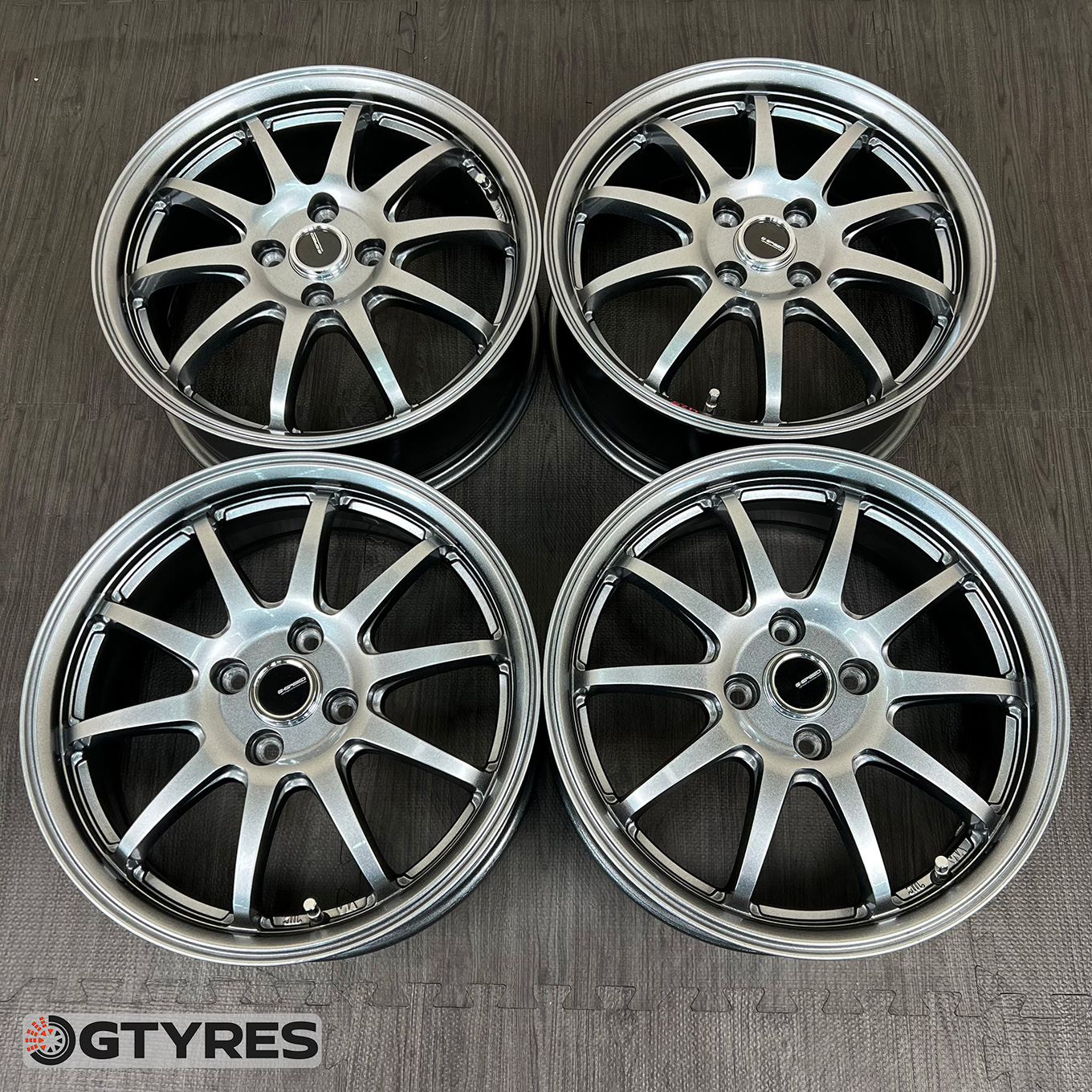 215/60 R16 Bridgestone BLIZZAK VRX — 35 700 ¥/комплект
