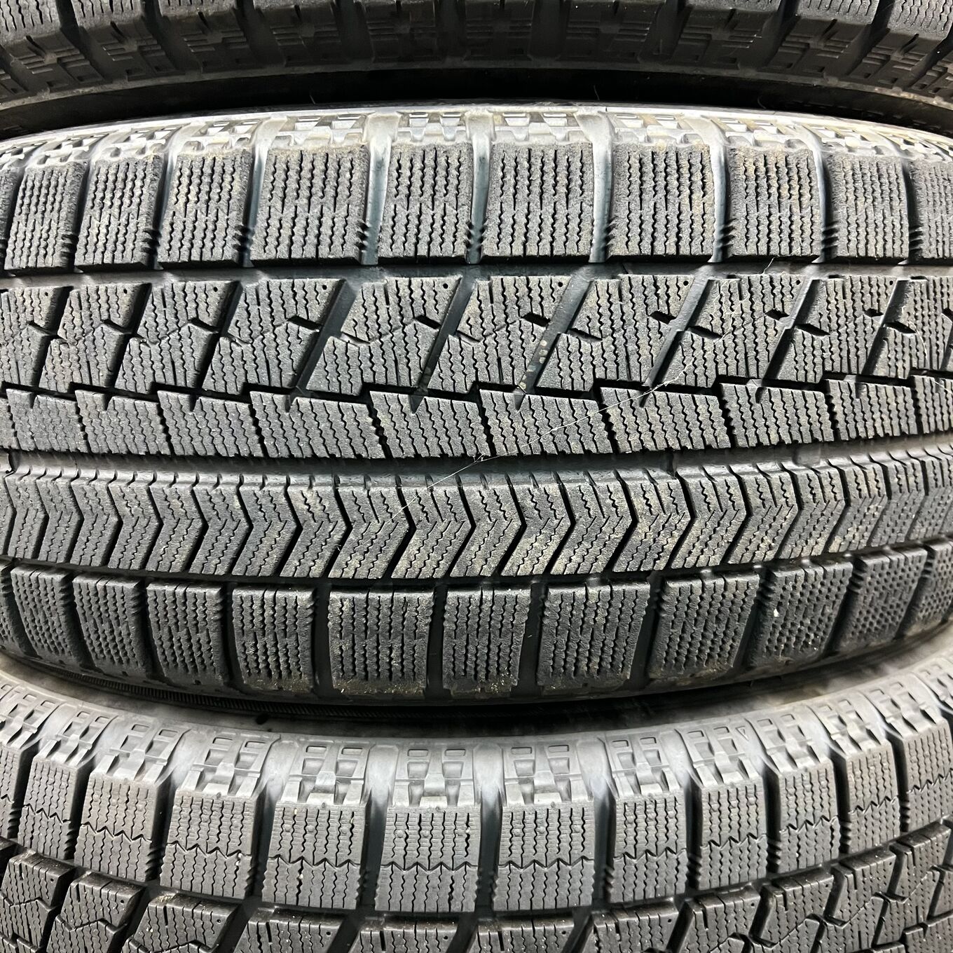 Bridgestone BLIZZAK VRX 215/60 R16, фото 3