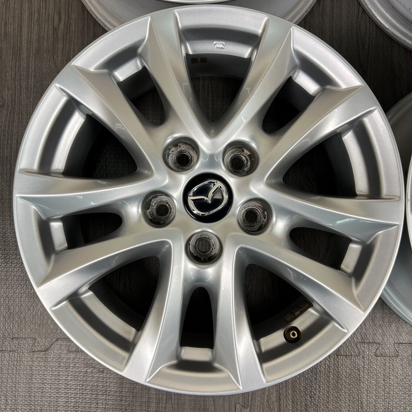 Bridgestone AXELA 215/60 R16, фото 2