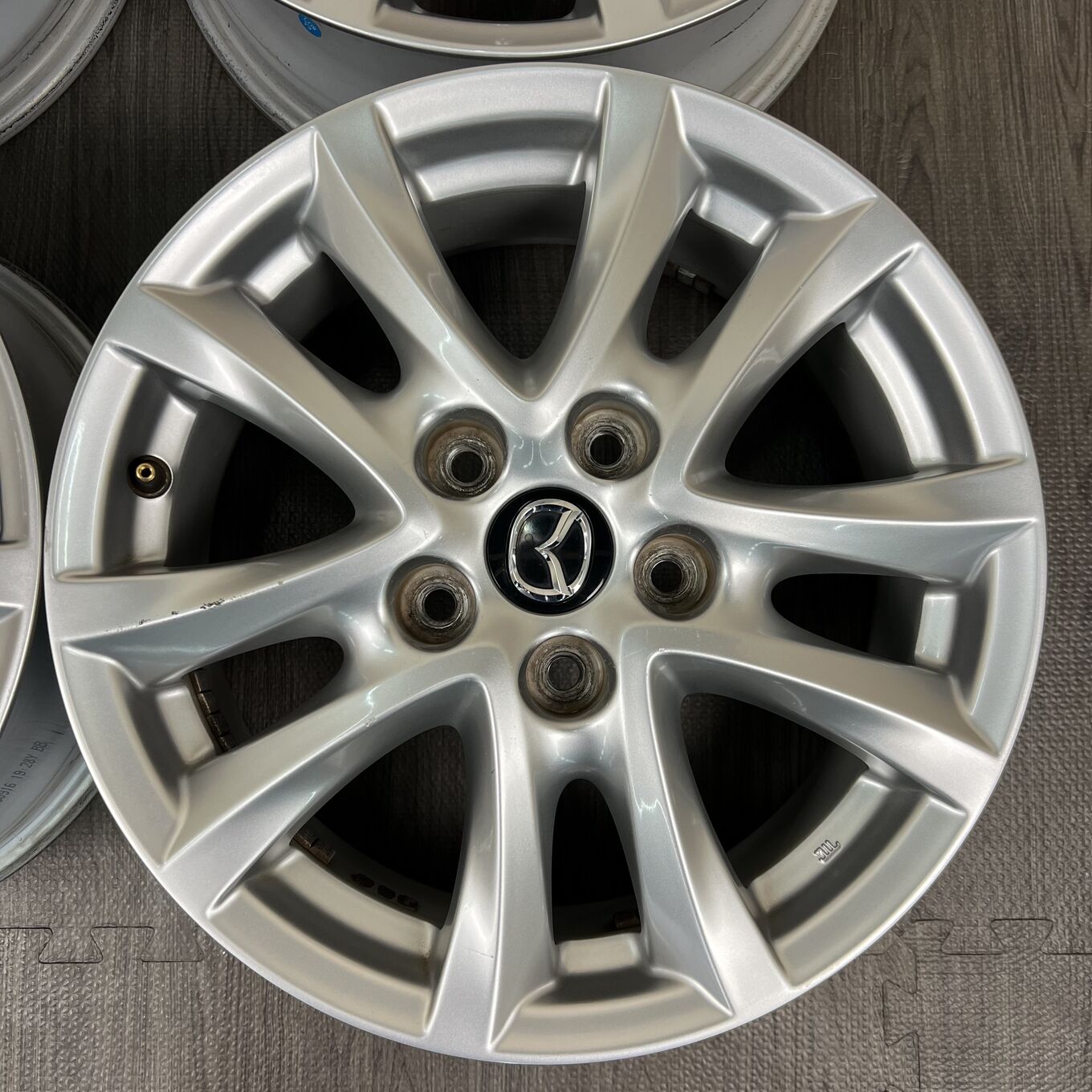 Bridgestone AXELA 215/60 R16, фото 3