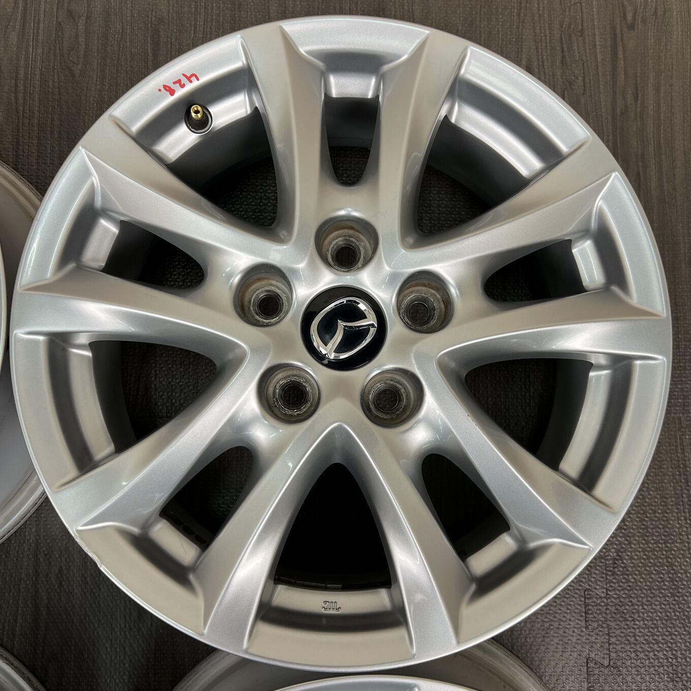 Bridgestone AXELA 215/60 R16, фото 5