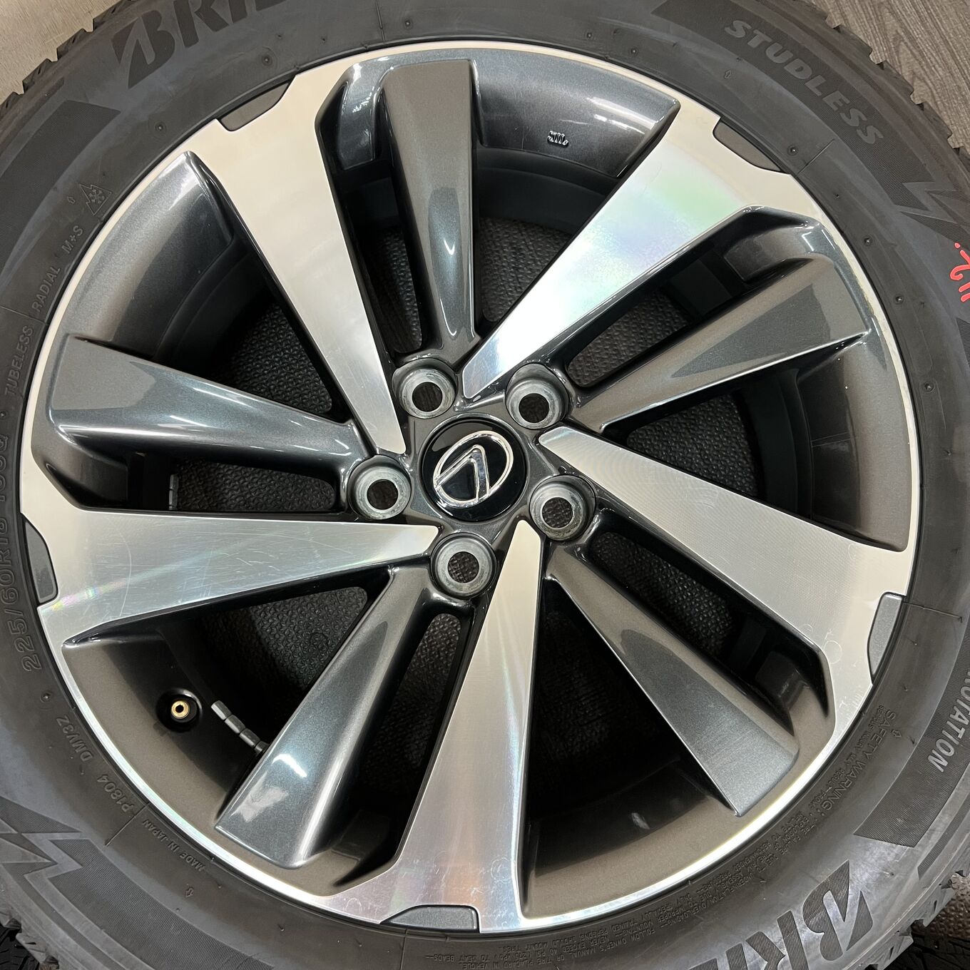 Bridgestone NX 225/60 R18, фото 5