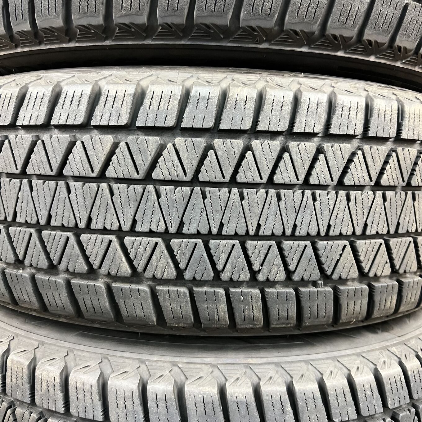 Bridgestone BLIZZAK DM-V3 225/60 R18, фото 3