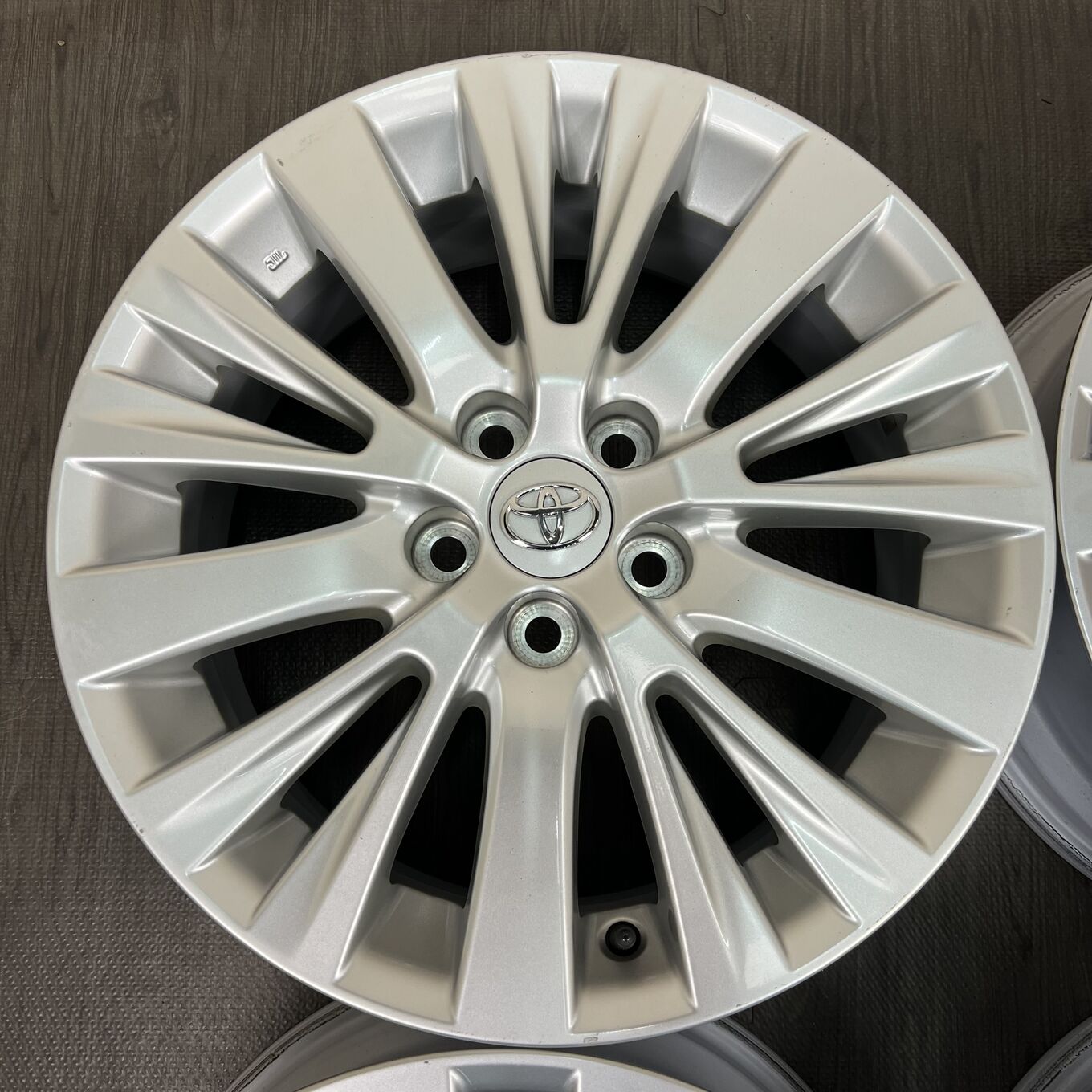 Toyo ALPHARD 20 R18 7.5J ET45 5x114.3, фото 4
