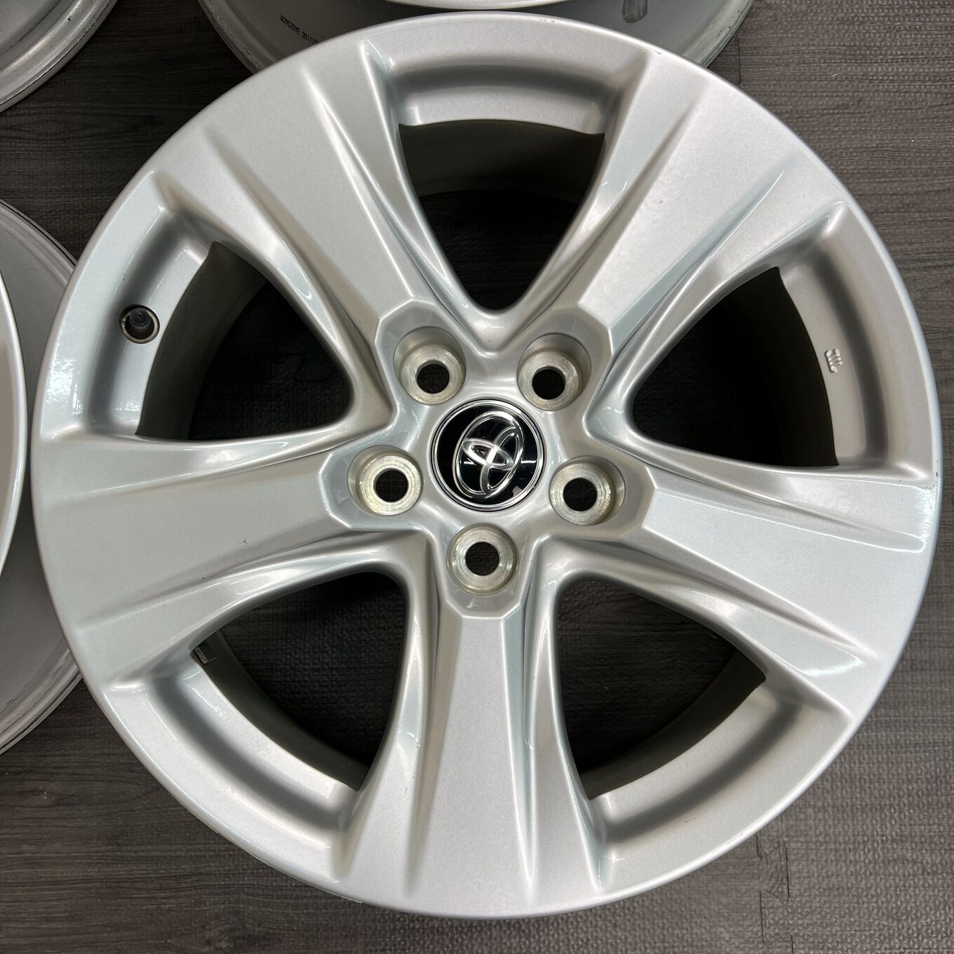 Toyo RAV4 R17 7J ET35 5x114.3, фото 3
