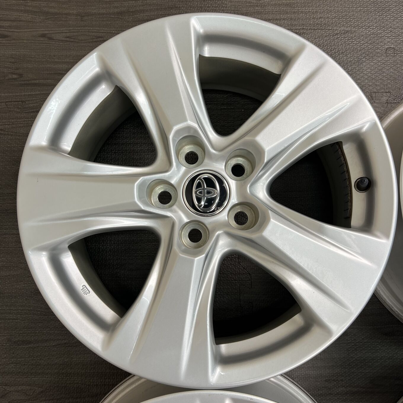 Toyo RAV4 R17 7J ET35 5x114.3, фото 4