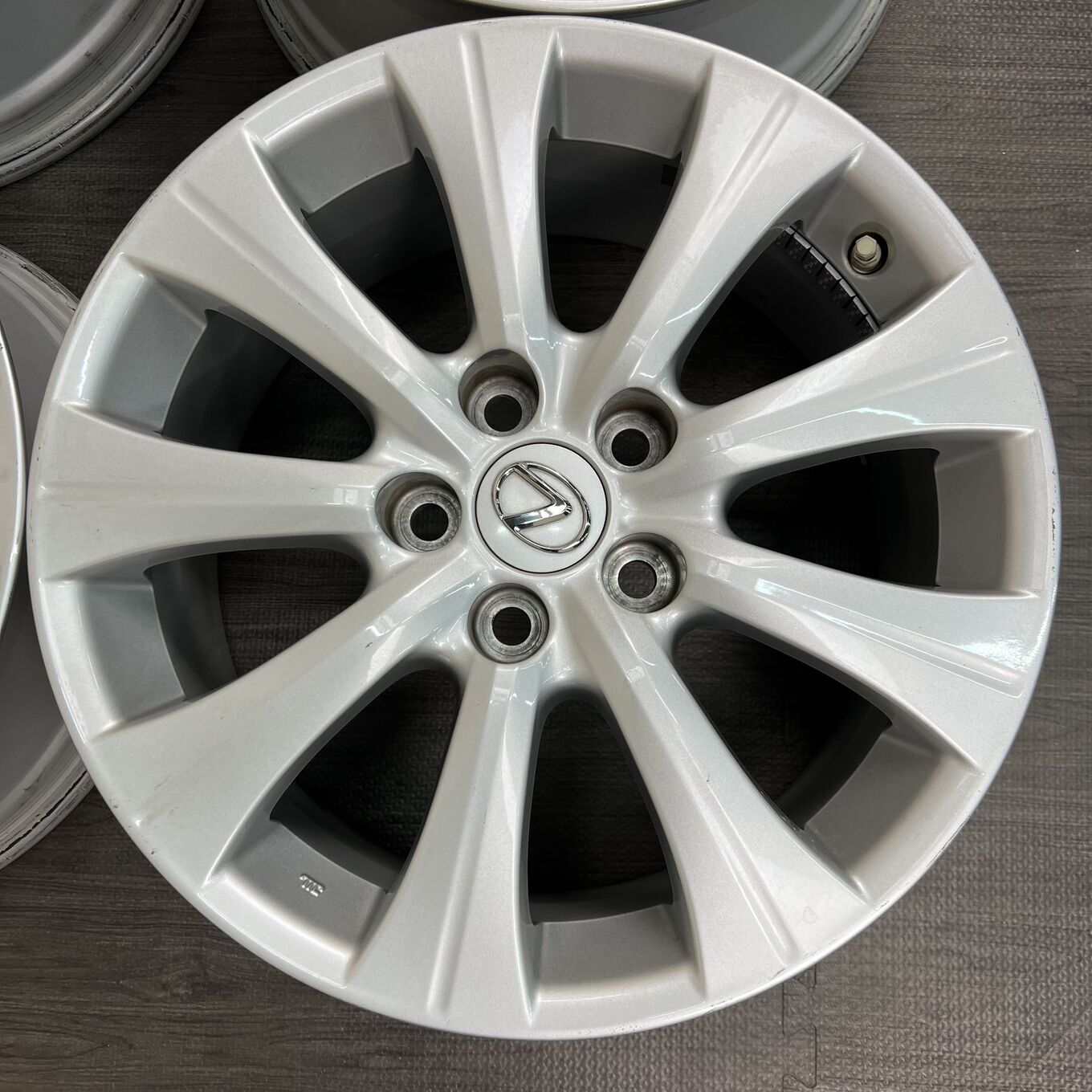 GS R17 7.5J ET45 5x114.3, фото 3