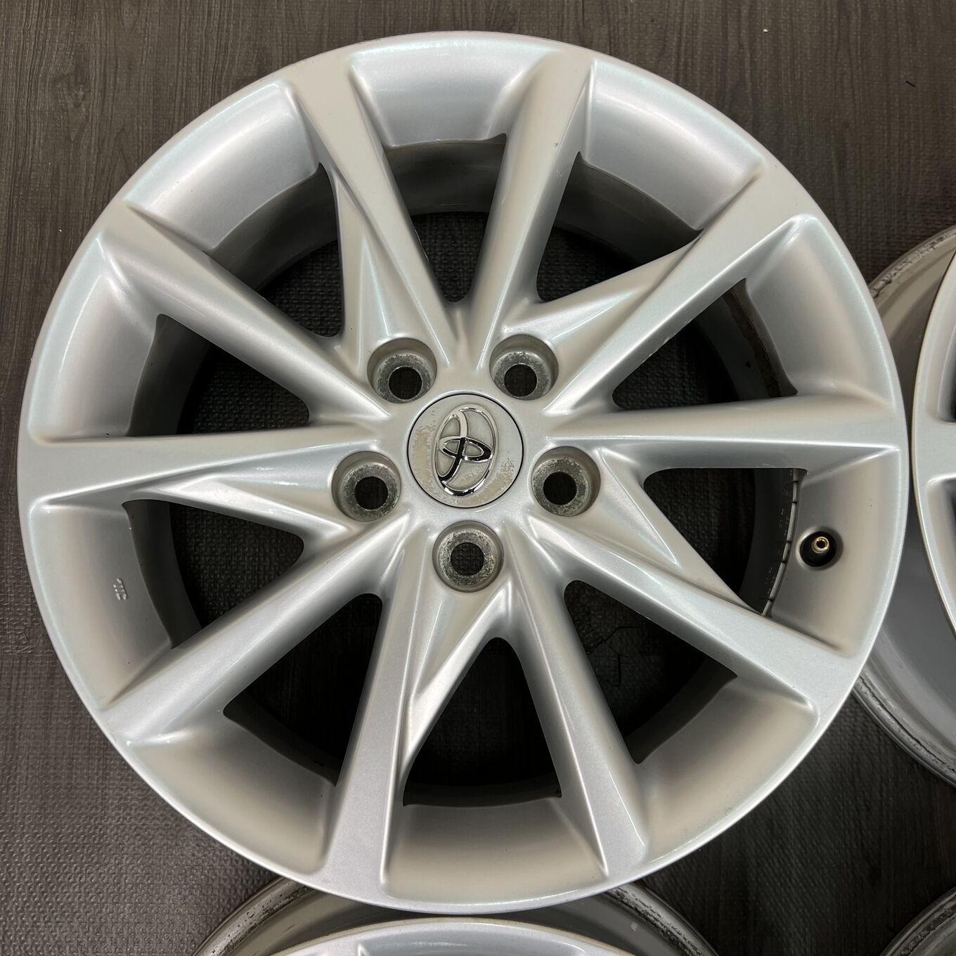 Toyo PRIUS ALPHA R17 7J ET45 5x114.3, фото 4