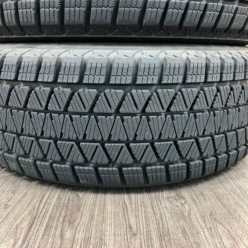 Bridgestone BLIZZAK DM-V3 225/60 R17, фото 2