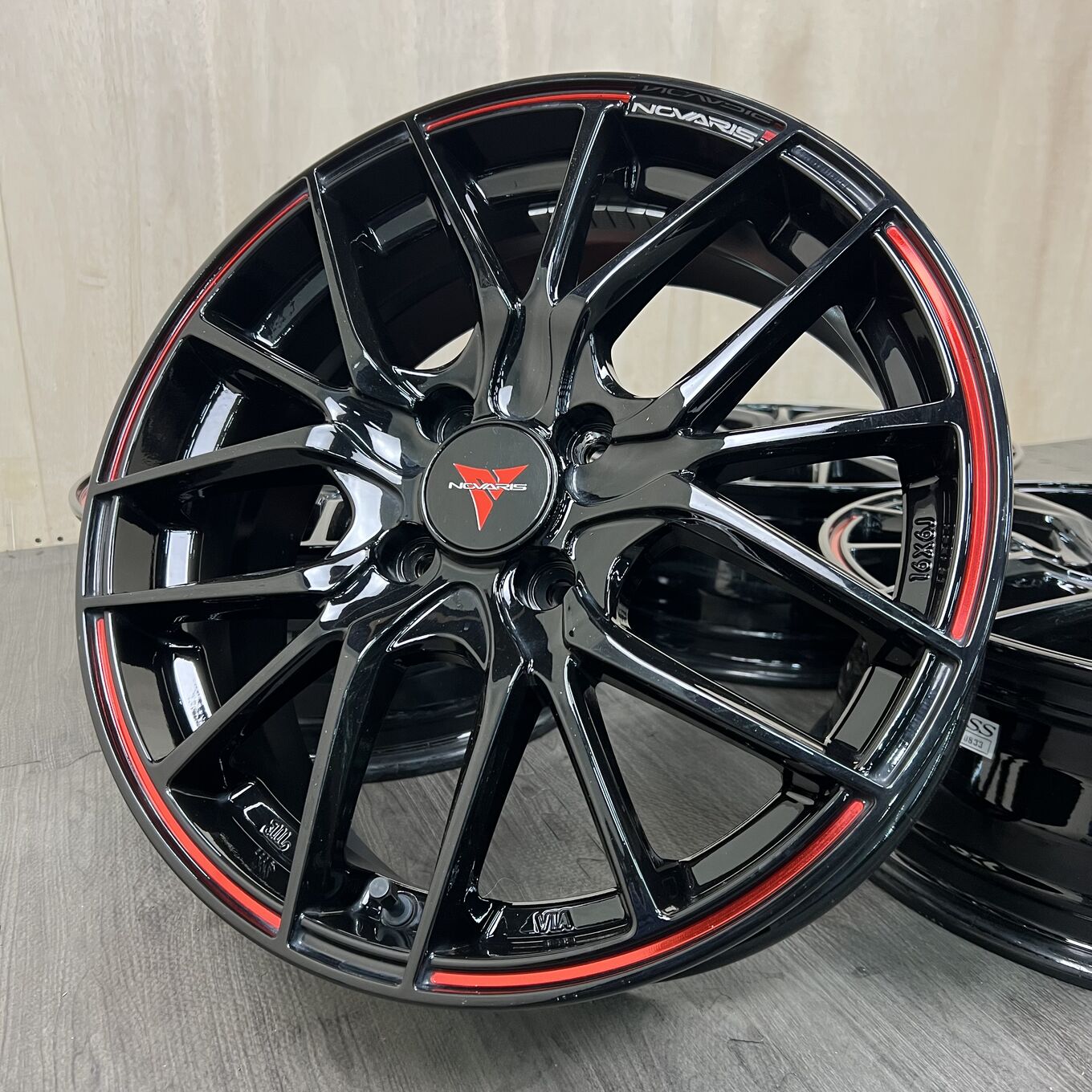 R16 6J ET42 4x100 NOVARIS ROHGUE SH — 50 600 ¥/комплект
