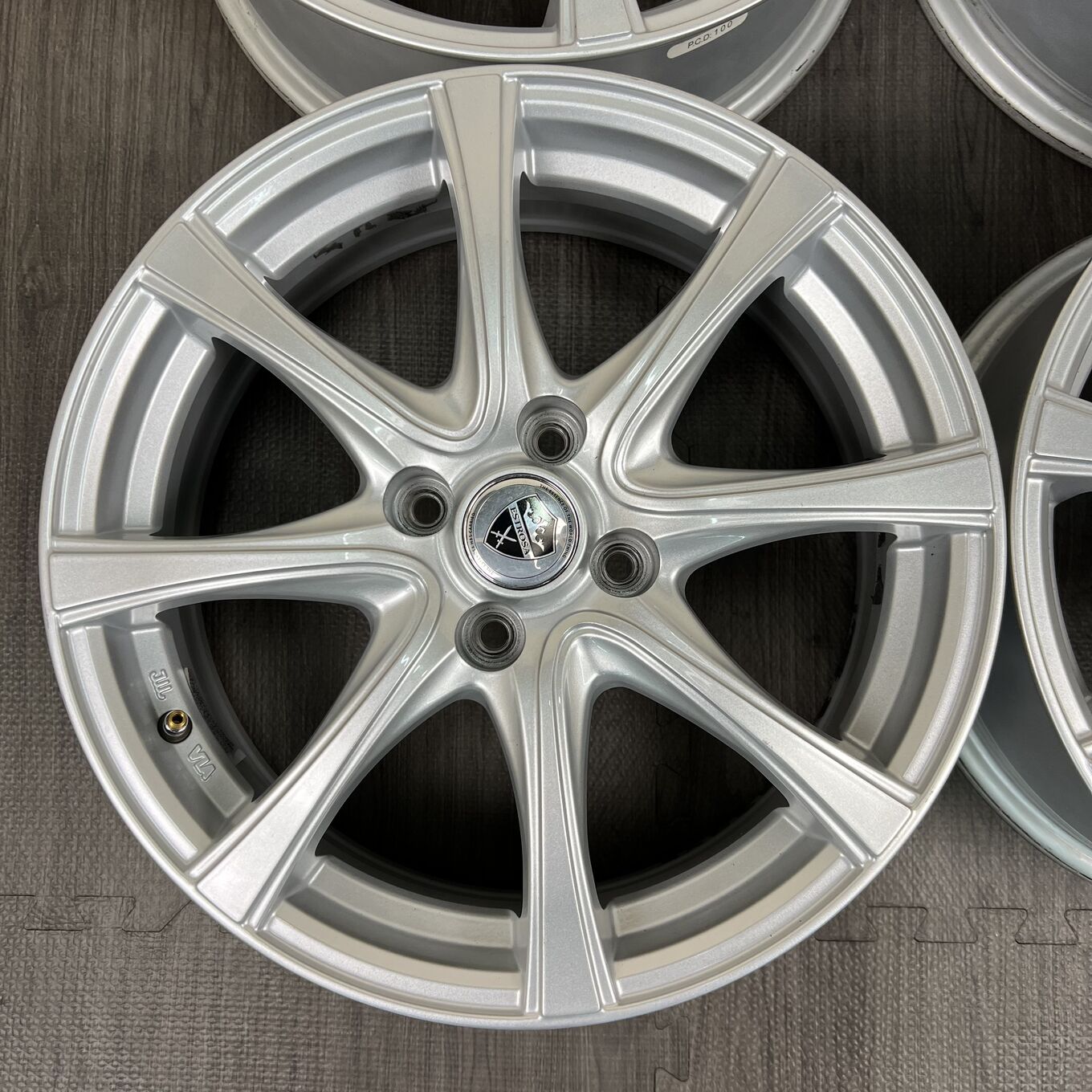 Yokohama ICE GUARD IG60 215/60 R16, фото 2