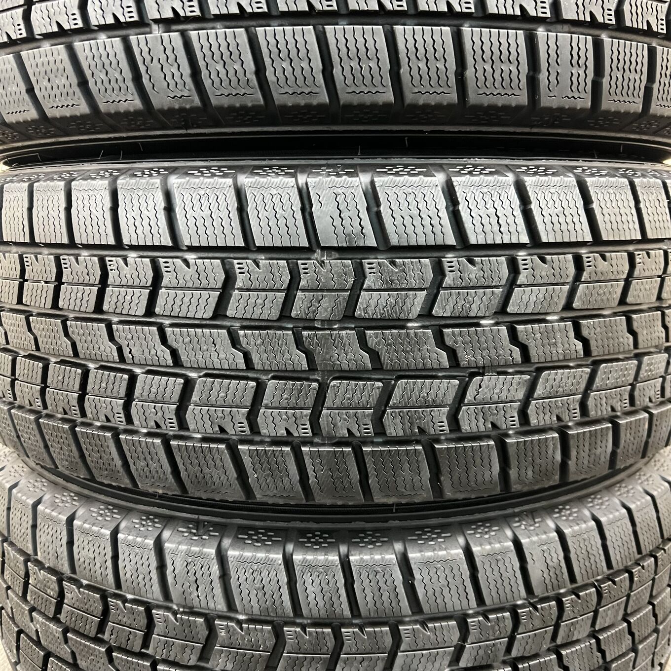 Goodyear ICE NAVI 7 205/60 R16, фото 4