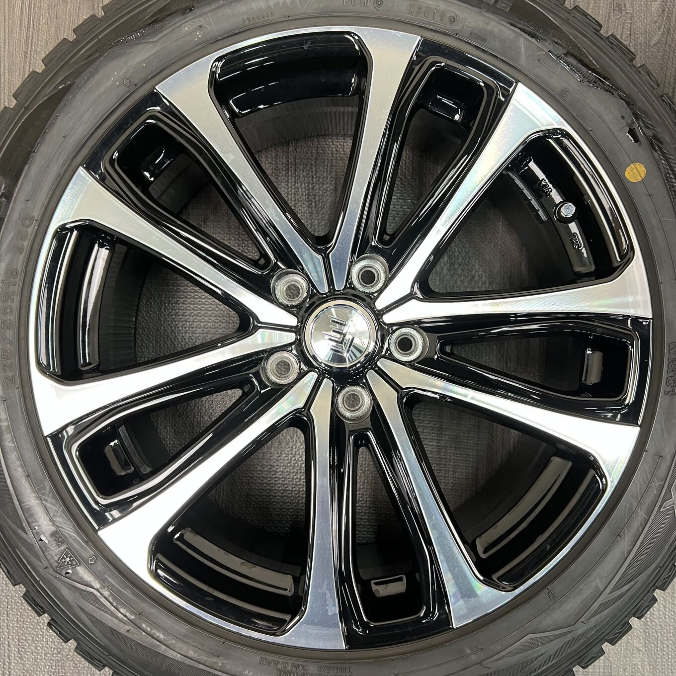 Dunlop CEREBRO LF5 225/50 R18, фото 2