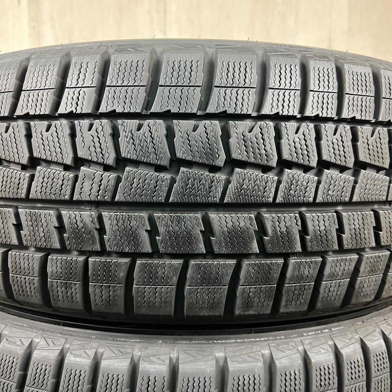 Dunlop WINTER MAXX WM01 225/50 R18, фото 2