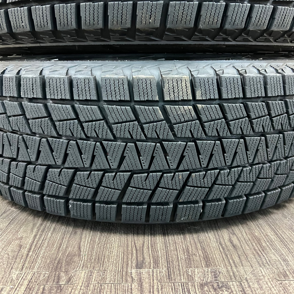 Bridgestone BLIZZAK DM-V1 215/65 R16, фото 2