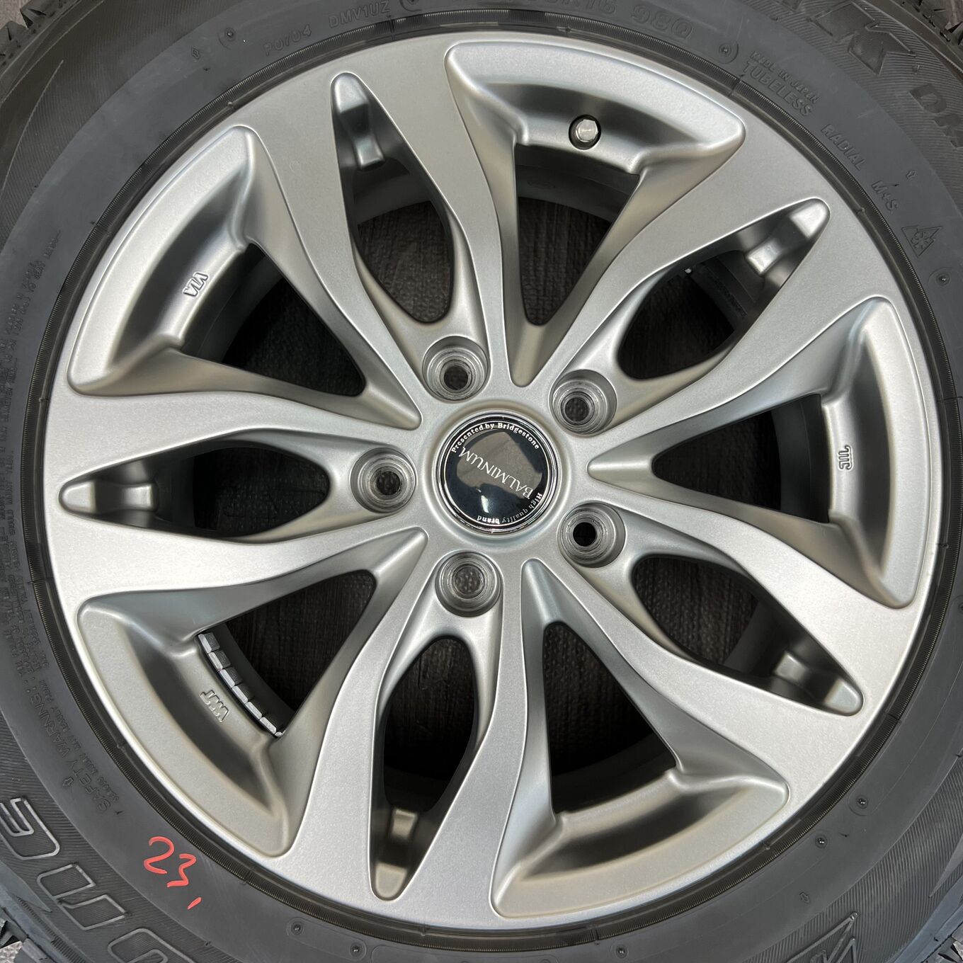 Bridgestone BALMINUM 215/65 R16, фото 2