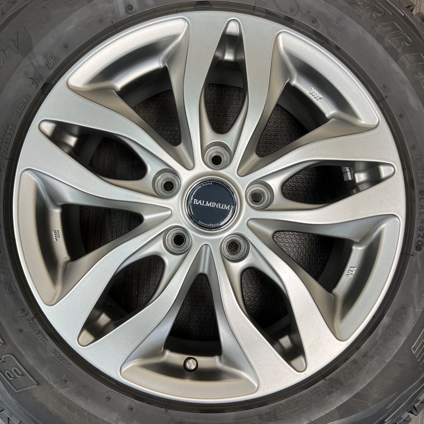Bridgestone BALMINUM 215/65 R16, фото 3
