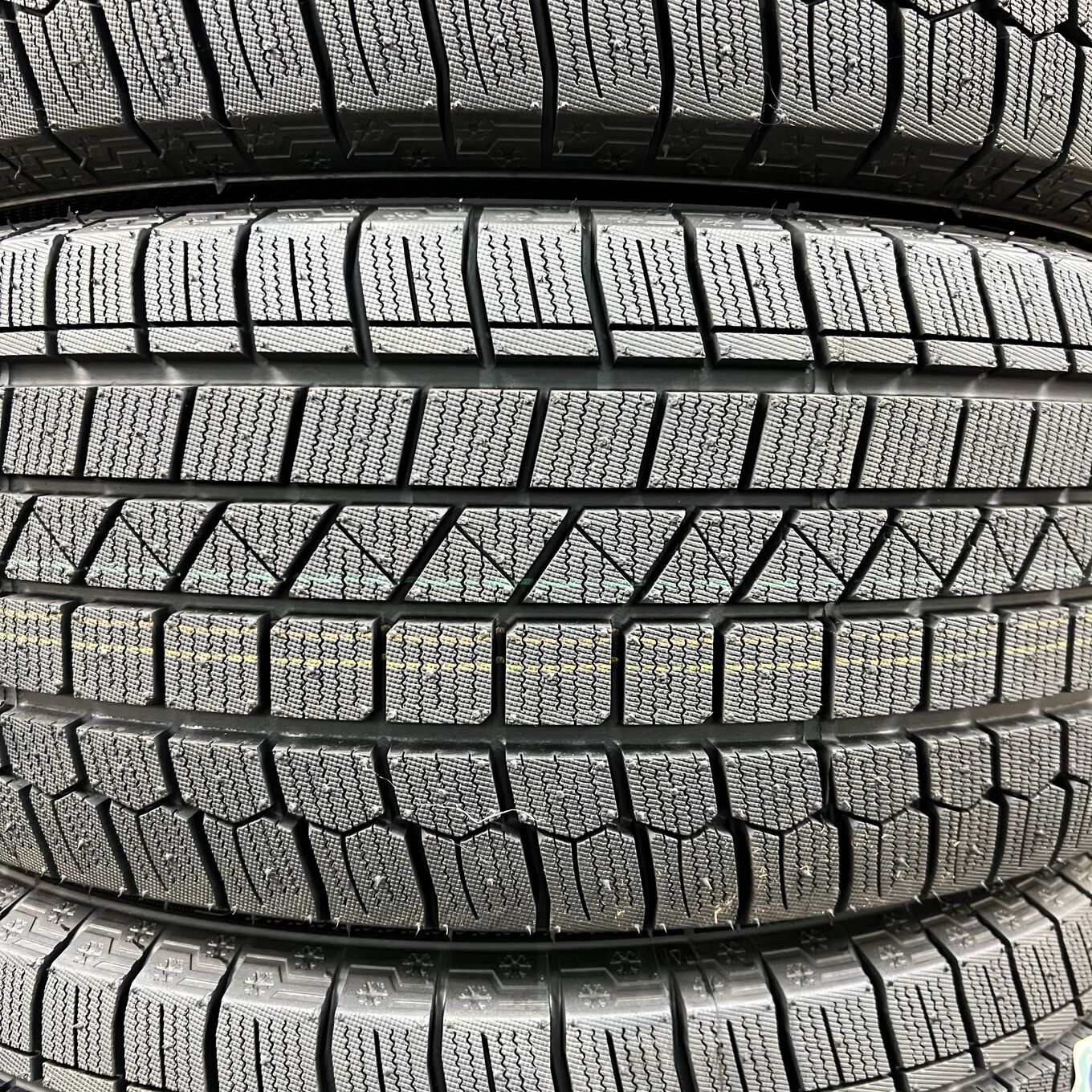 Kenda ICETEC NEO KR36 215/55 R17, фото 3