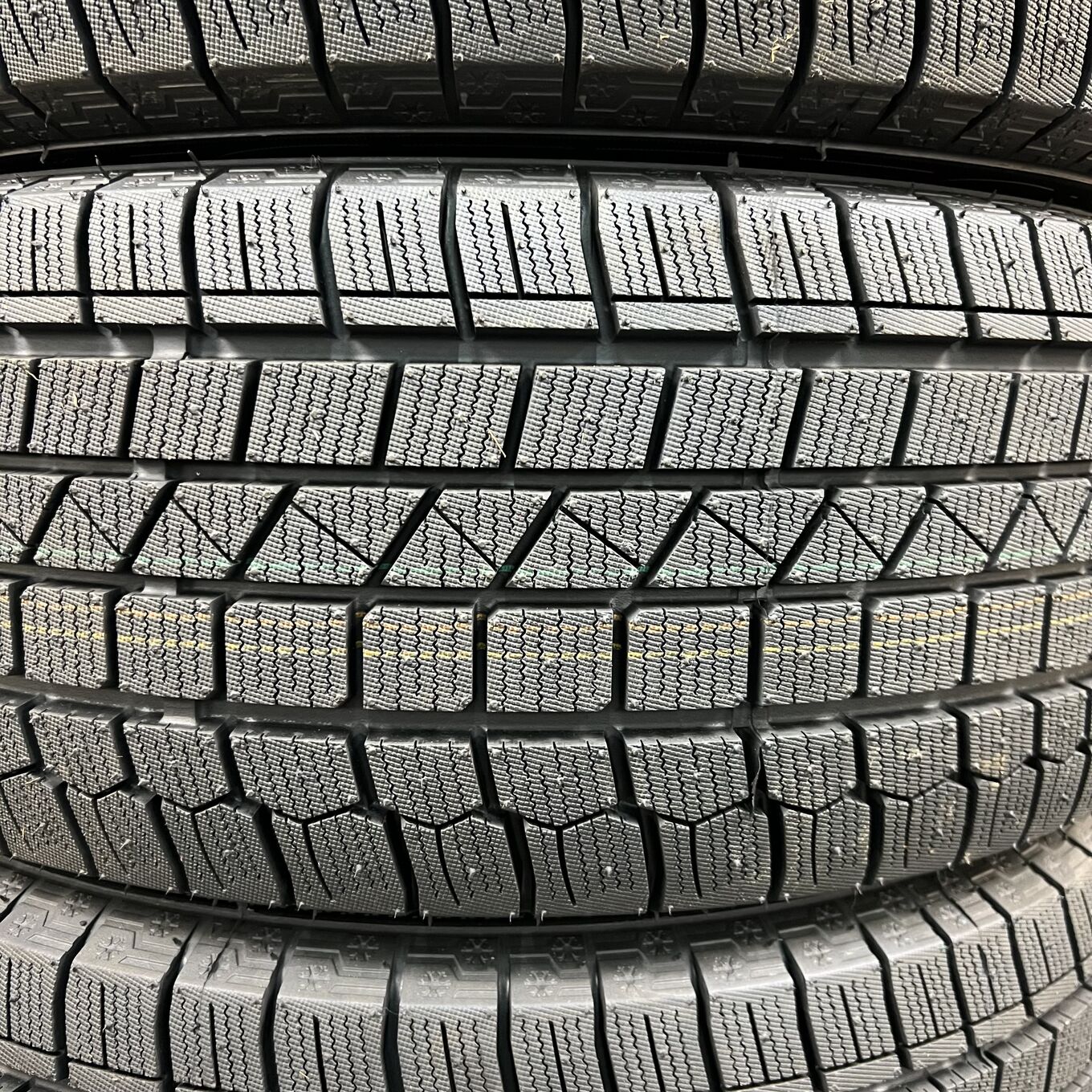 Kenda ICETEC NEO KR36 215/55 R17, фото 4