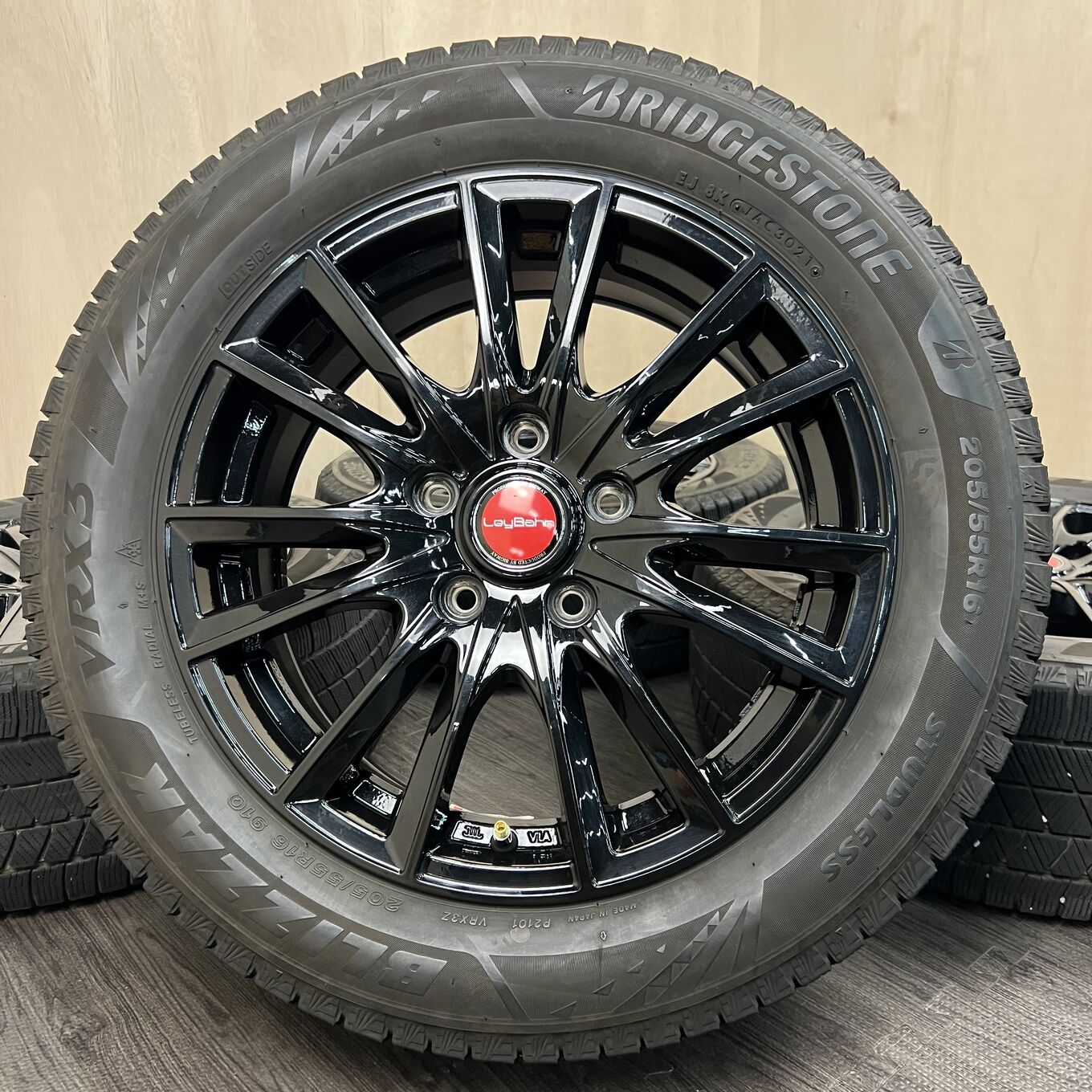 Bridgestone LAYBAHN WGS 205/55 R16, фото 6