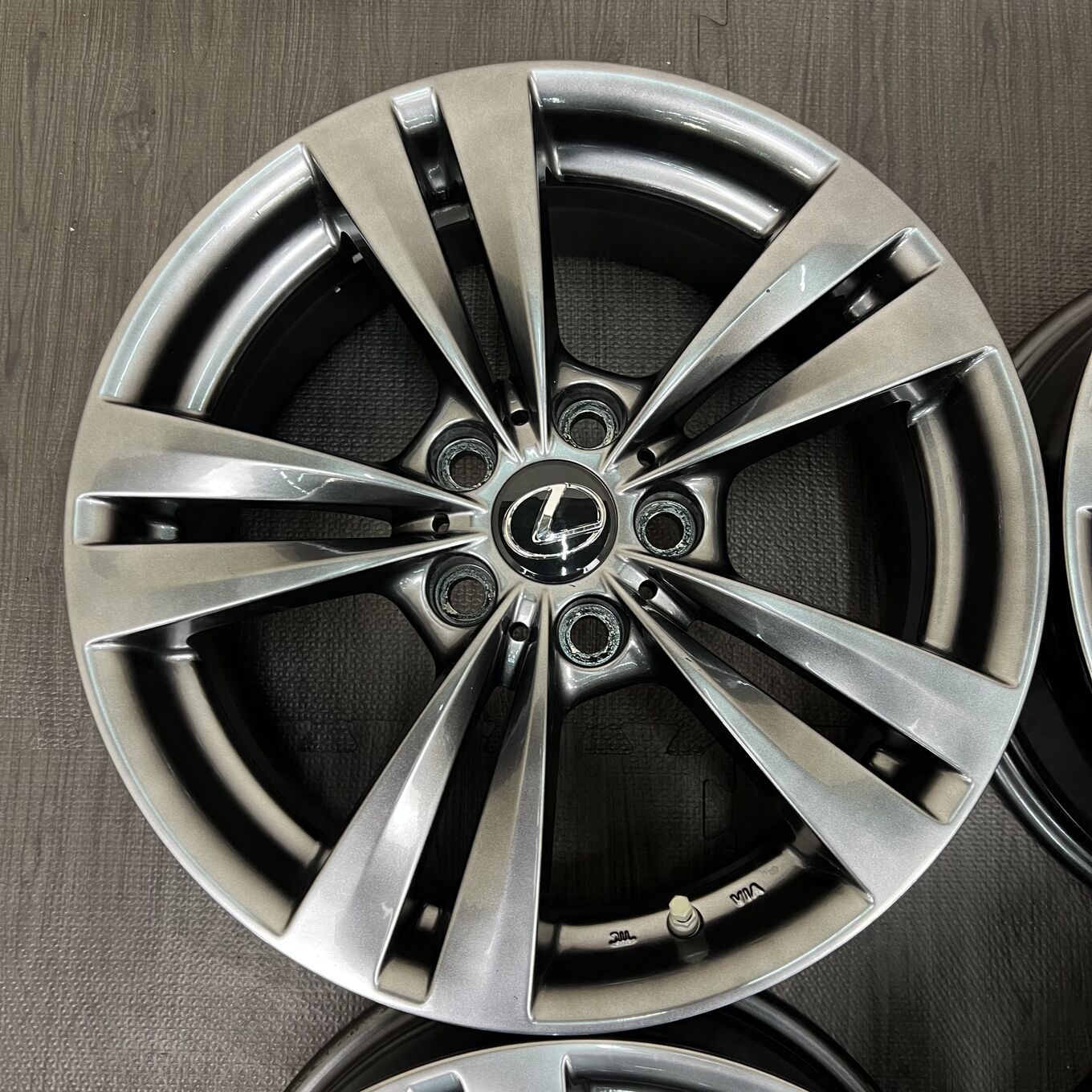 NX200T R17 7J ET45 5x114.3, фото 4