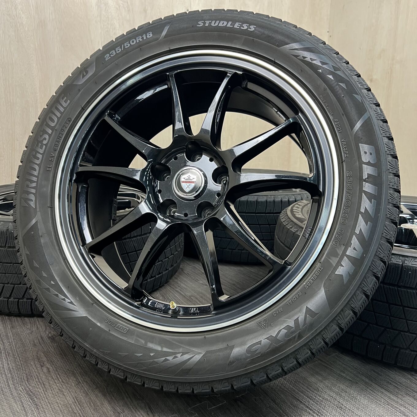 R18 7.5J ET38 5x114.3 — 36 400 ¥/комплект