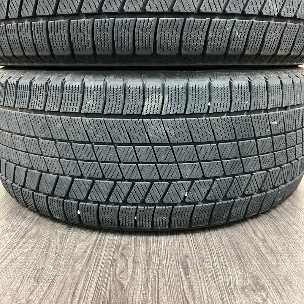 Bridgestone BLIZZAK VRX3 235/50 R18, фото 2