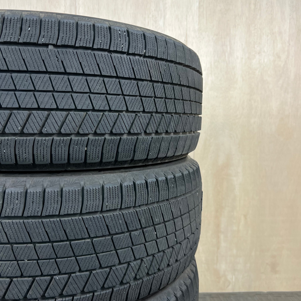 Bridgestone BLIZZAK VRX3 235/50 R18, фото 4