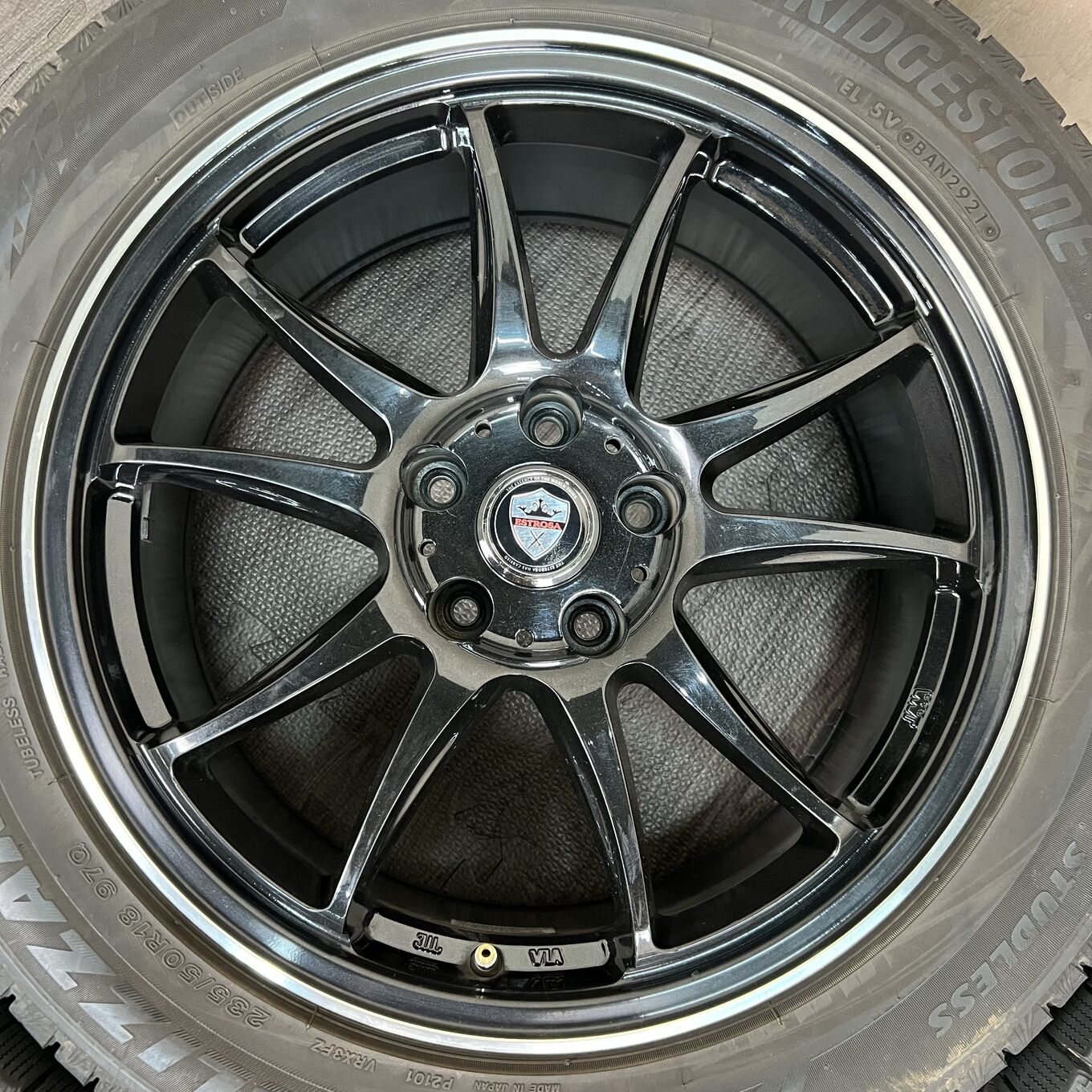 Bridgestone BLIZZAK VRX3 235/50 R18, фото 4