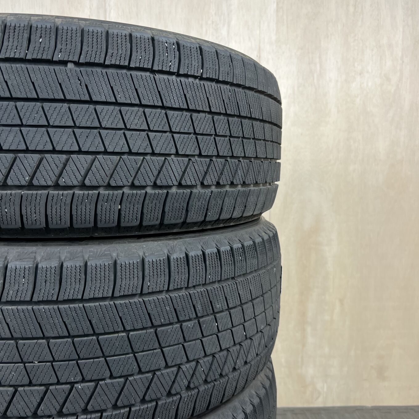 Bridgestone BLIZZAK VRX3 235/50 R18, фото 6