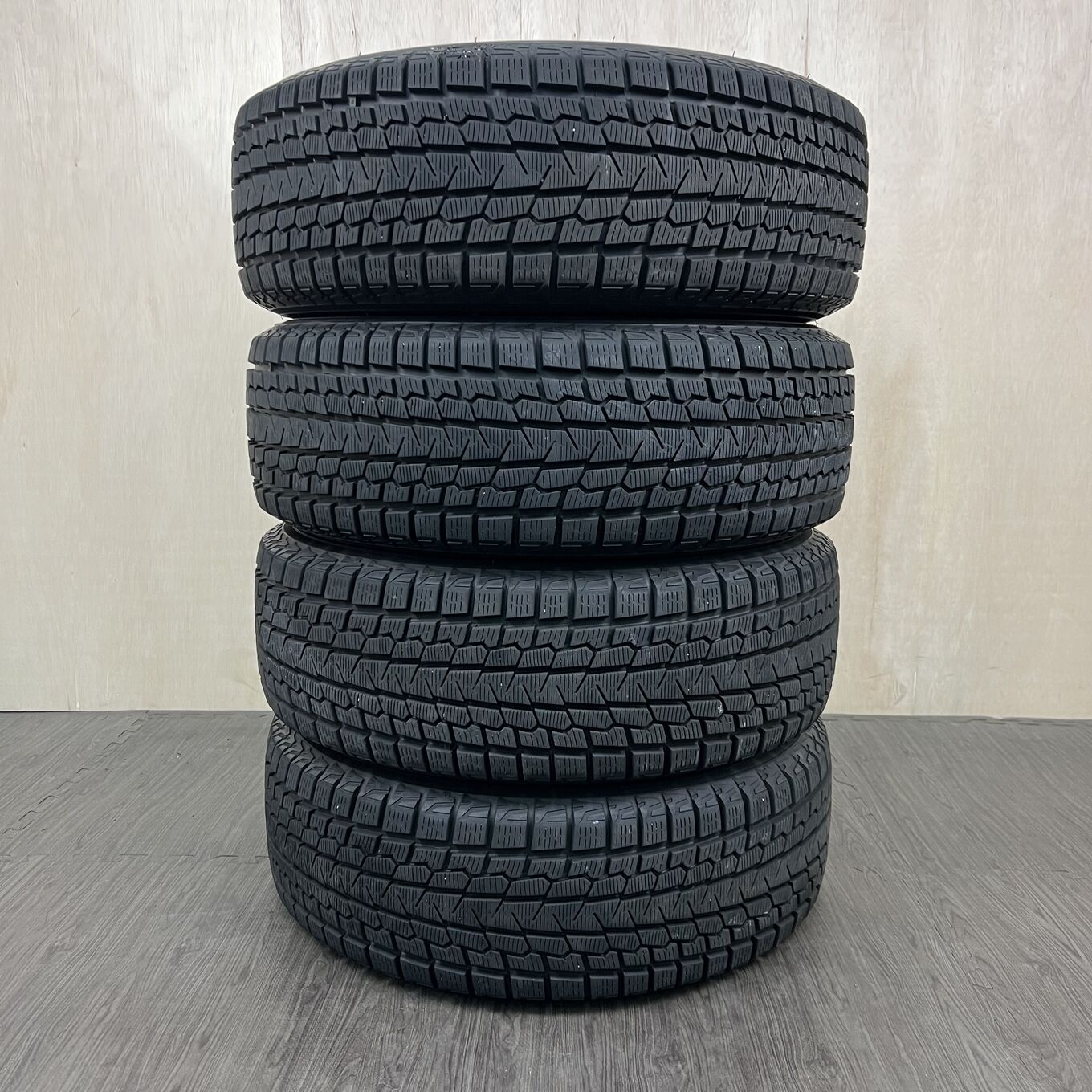225/60 R17 Yokohama ICE GUARD G075 — 20 300 ¥/комплект