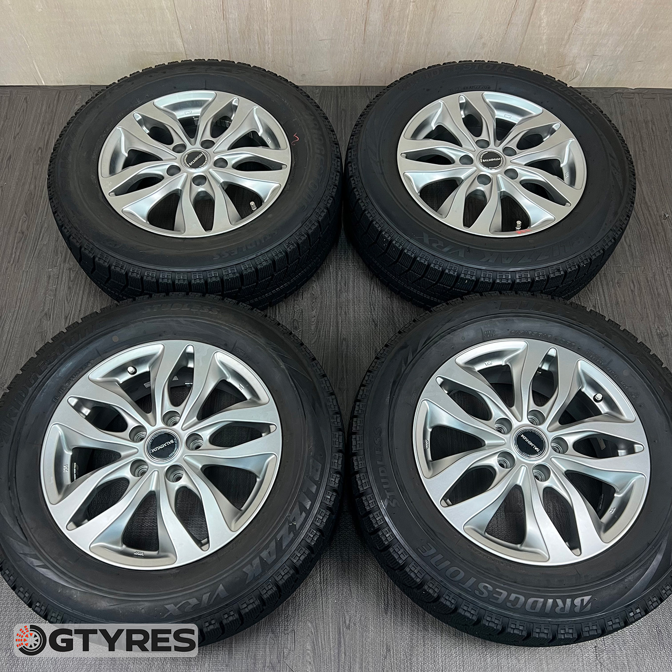 215/65 R16 Bridgestone BLIZZAK VRX — 32 252 ¥/комплект