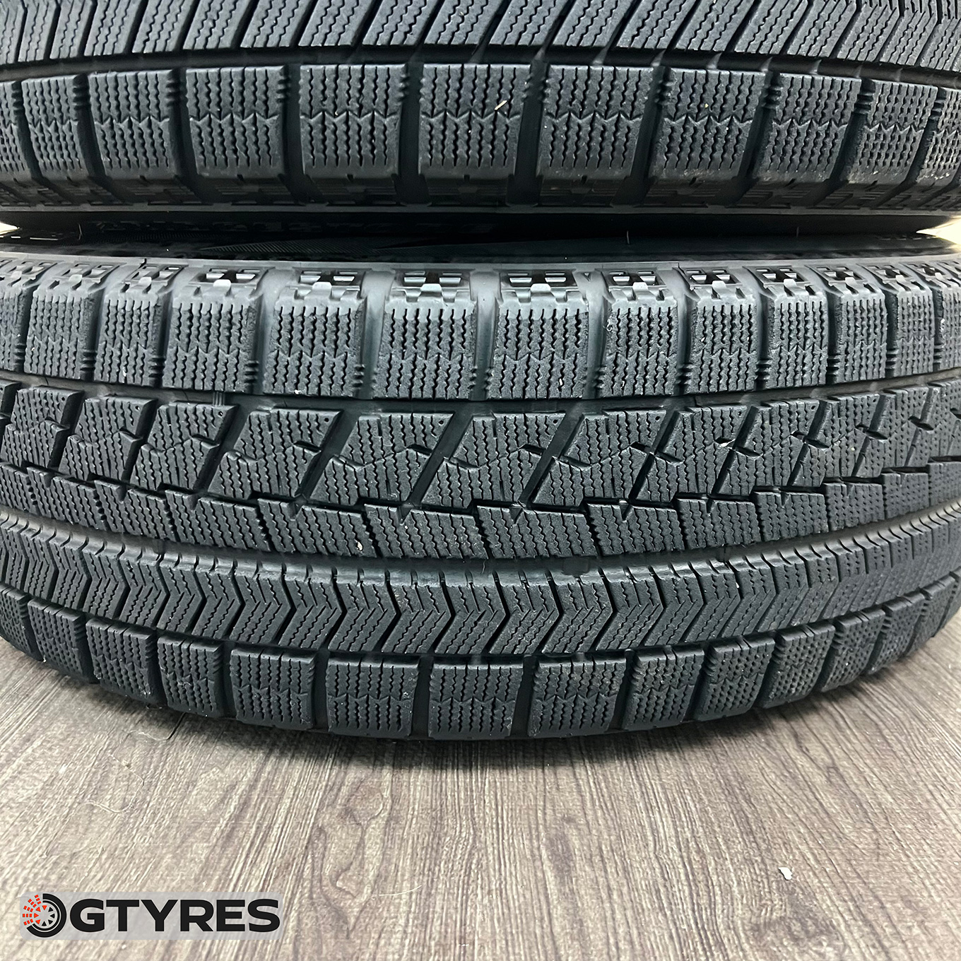 Bridgestone BLIZZAK VRX 215/65 R16, фото 2