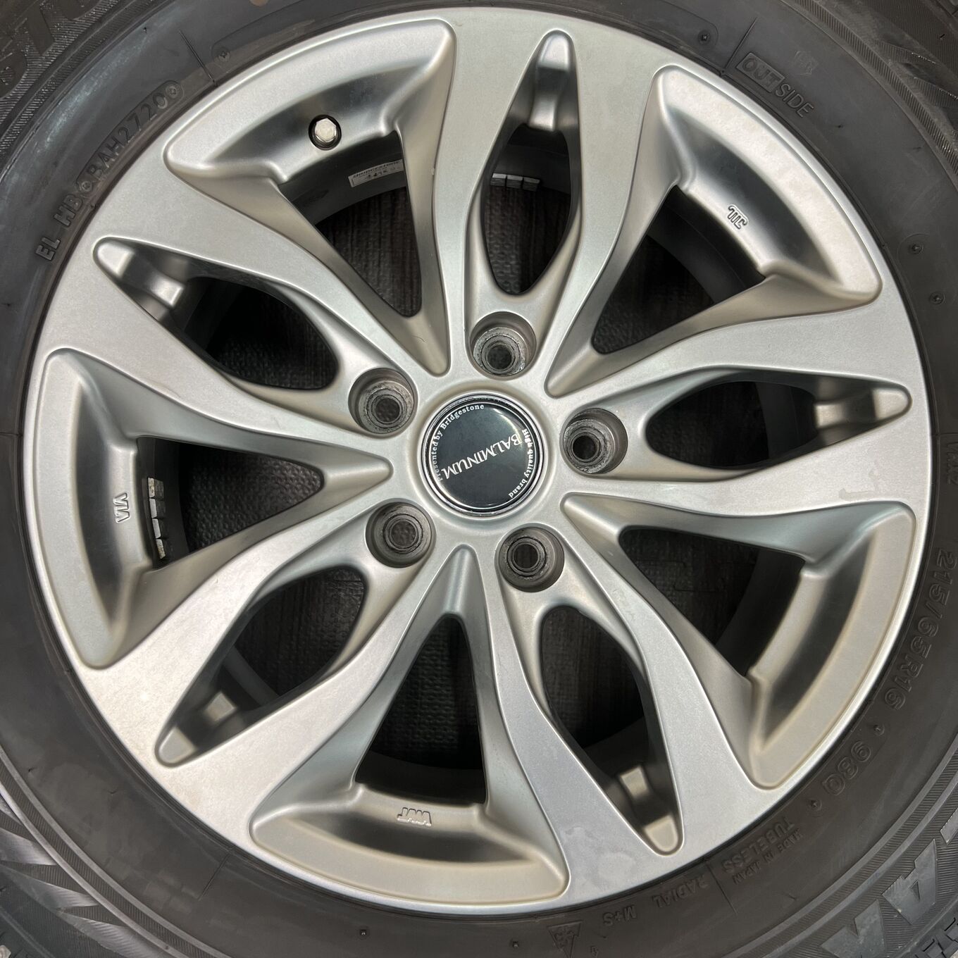 Bridgestone BALMINUM 215/65 R16, фото 2