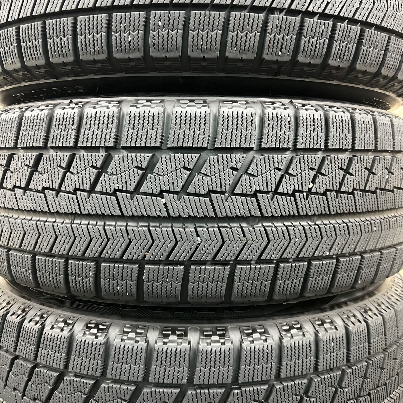 Bridgestone BLIZZAK VRX 215/65 R16, фото 3
