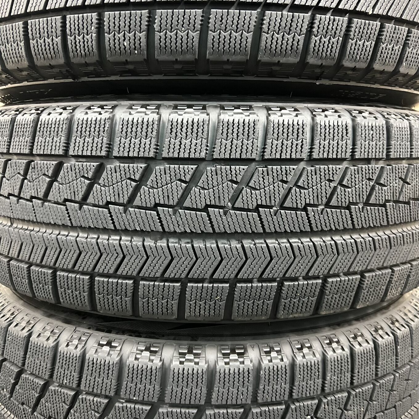 Bridgestone BLIZZAK VRX 215/65 R16, фото 4