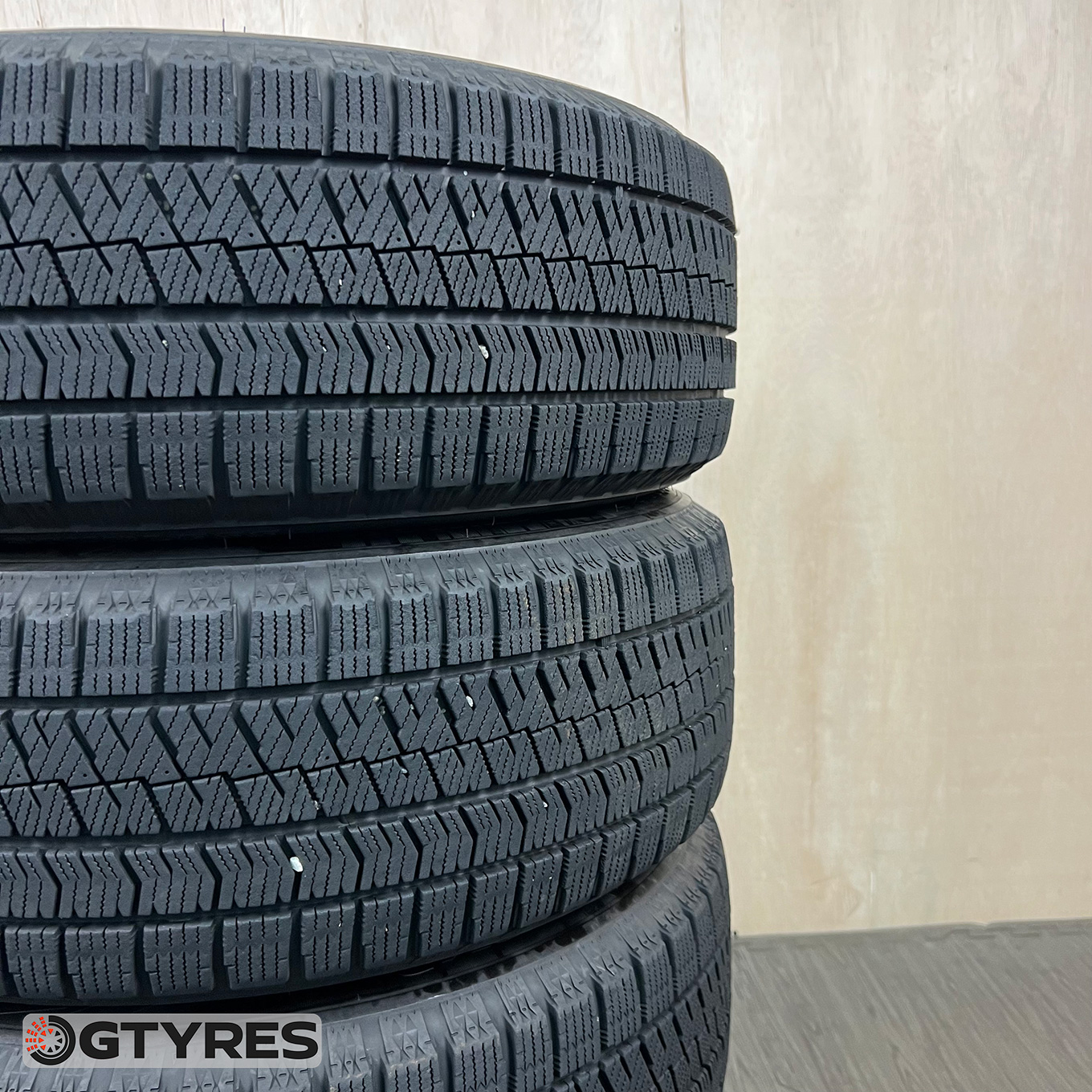 Bridgestone BLIZZAK VRX2 215/60 R16, фото 4