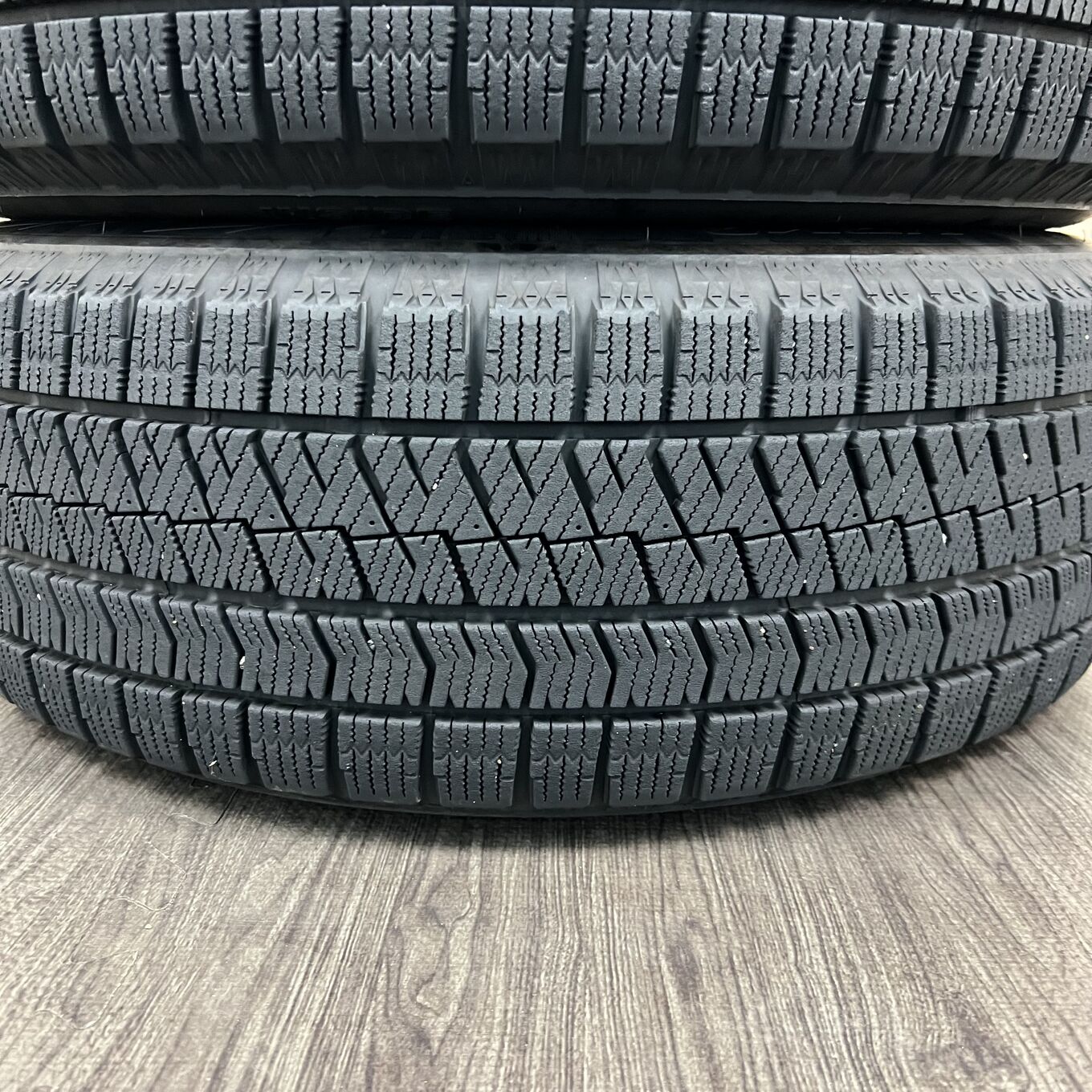 Bridgestone BLIZZAK VRX2 215/60 R16, фото 5