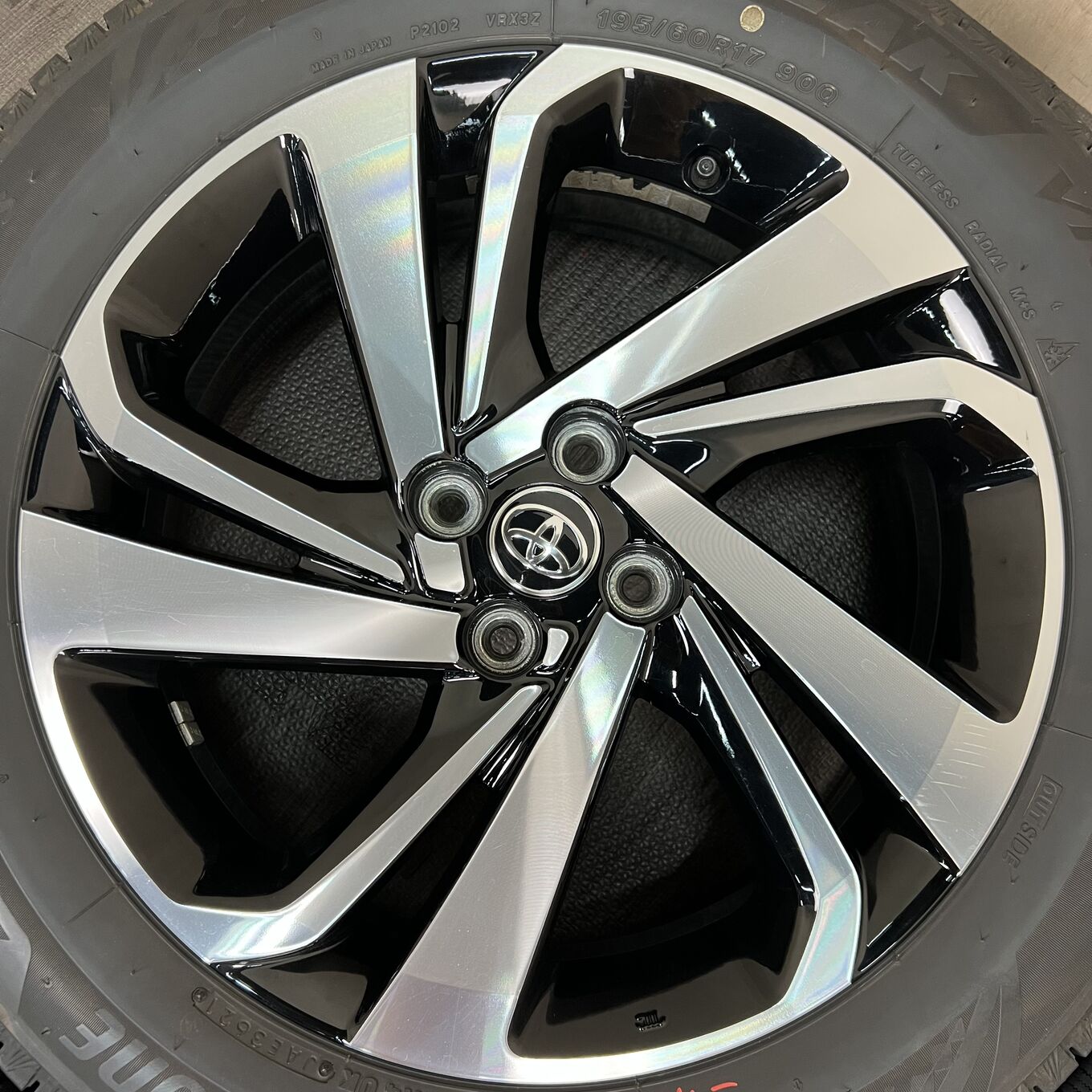 Bridgestone RAZE 195/60 R17, фото 4