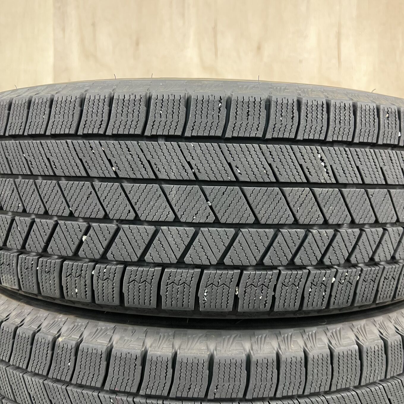 Bridgestone BLIZZAK VRX3 195/60 R17, фото 2