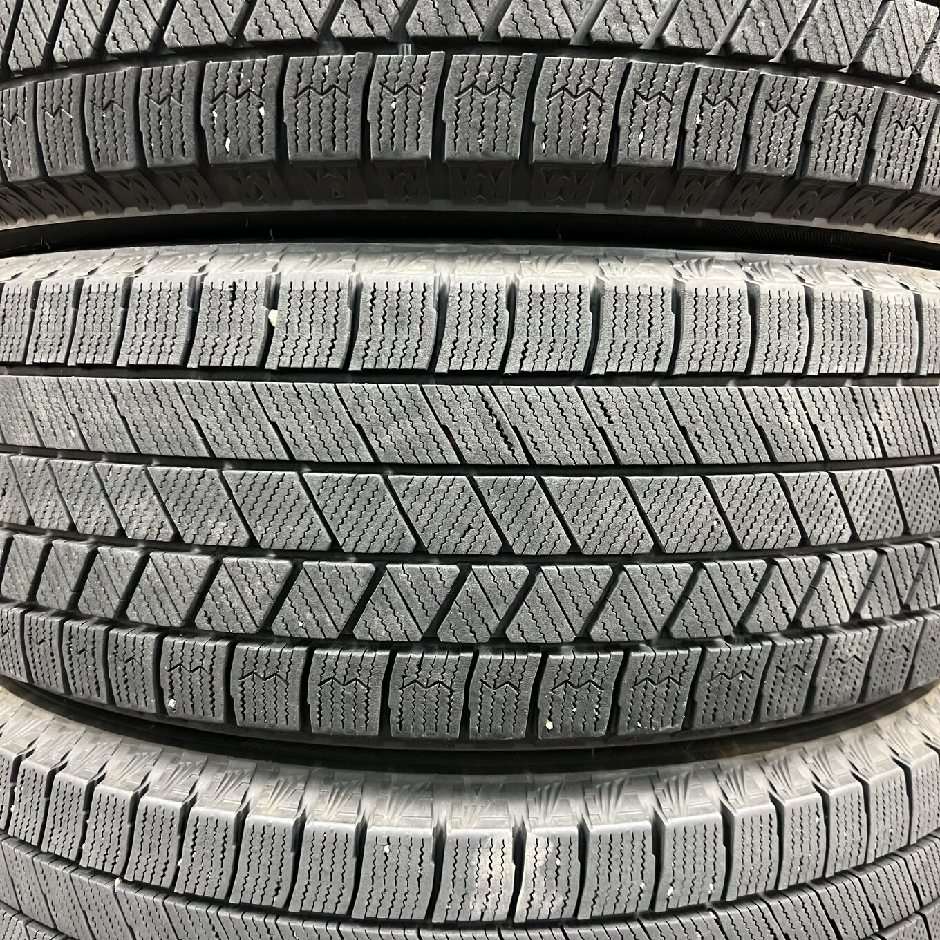 Bridgestone BLIZZAK VRX3 195/60 R17, фото 4