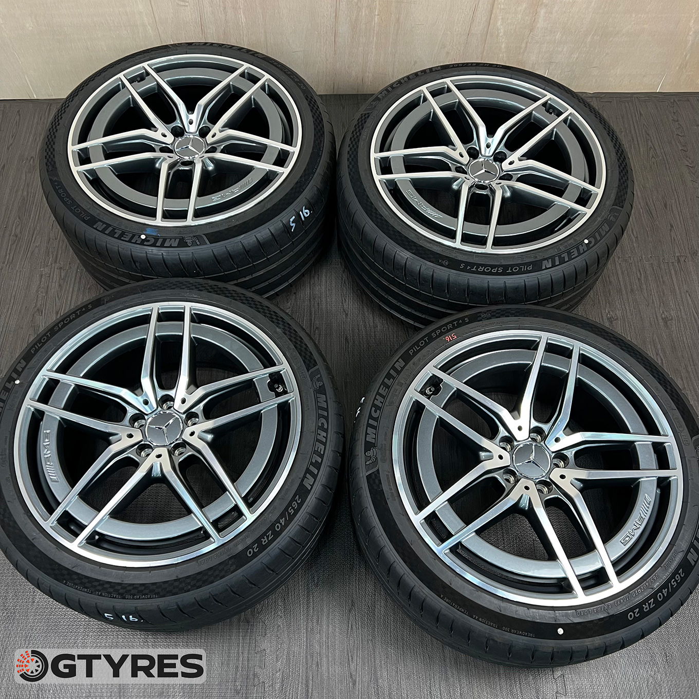 265/40 R20 Michelin PILOT SPORT 4 — 170 000 ¥/комплект