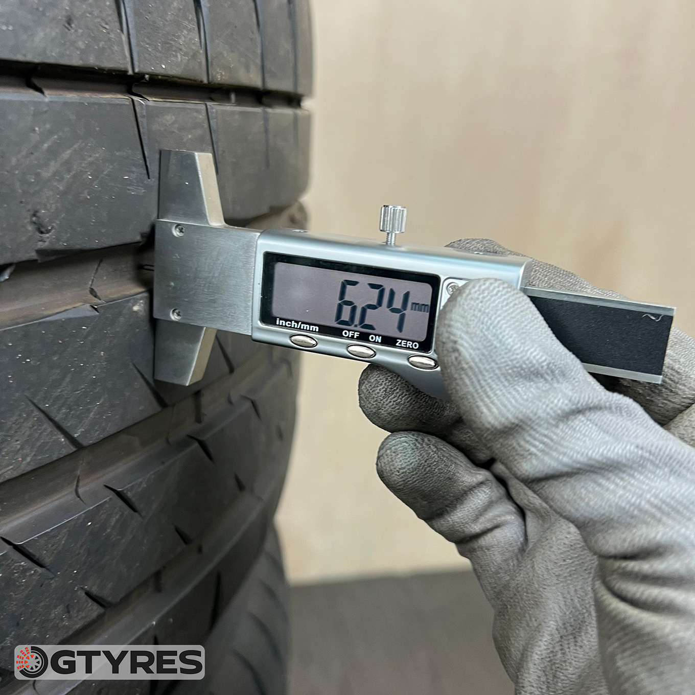 Michelin PILOT SPORT 4 265/40 R20, фото 6