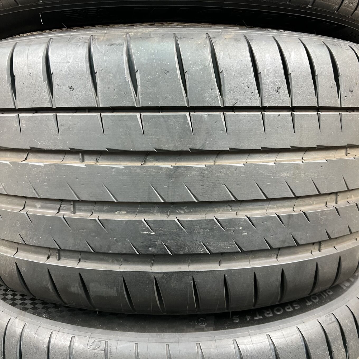Michelin PILOT SPORT 4 265/40 R20, фото 3