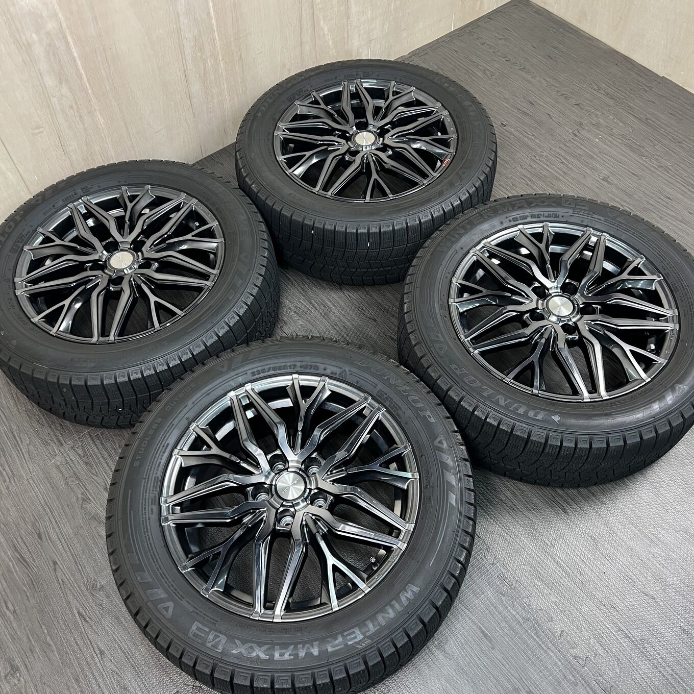 Dunlop VARGLE 225/55 R17, фото 6