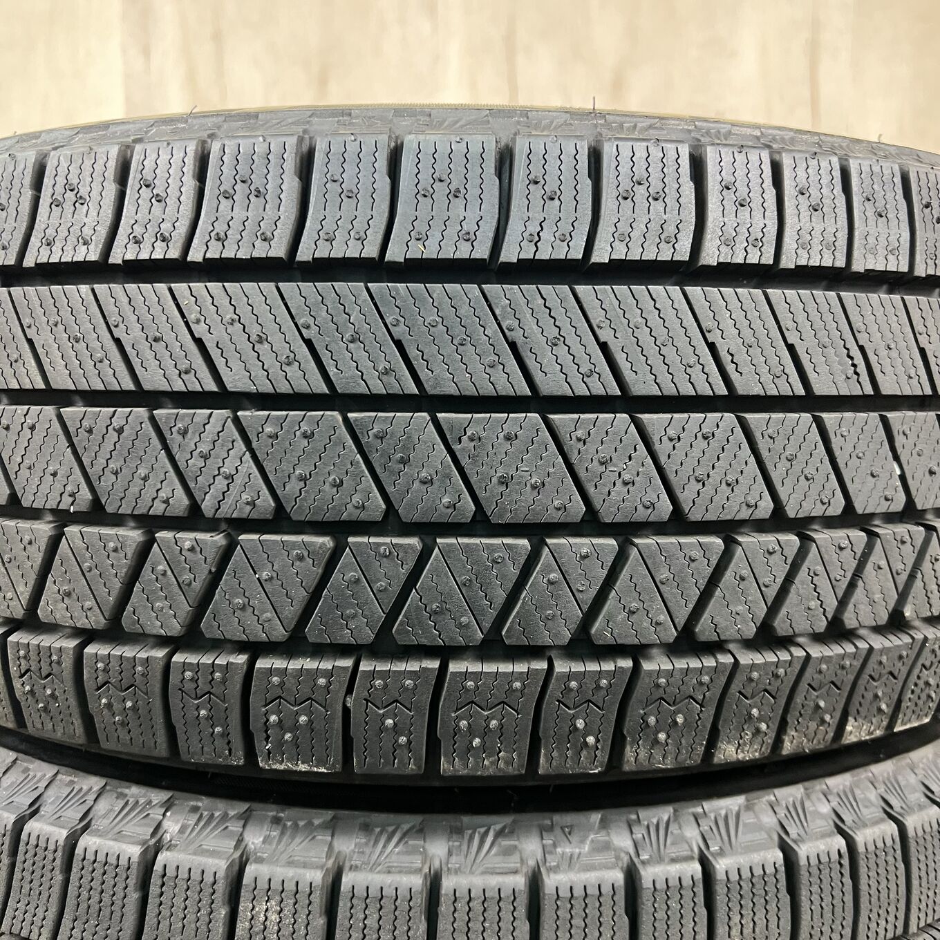 Bridgestone BLIZZAK VRX3 195/55 R16, фото 2