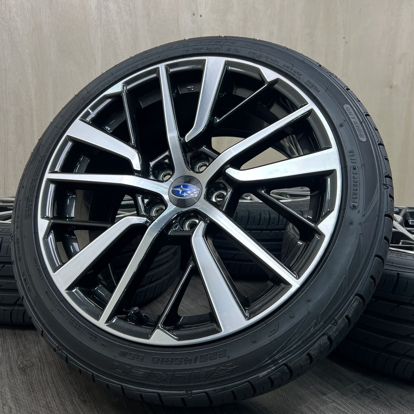 R18 8.5J ET55 5x114.3 WRX S4 — 76 400 ¥/комплект