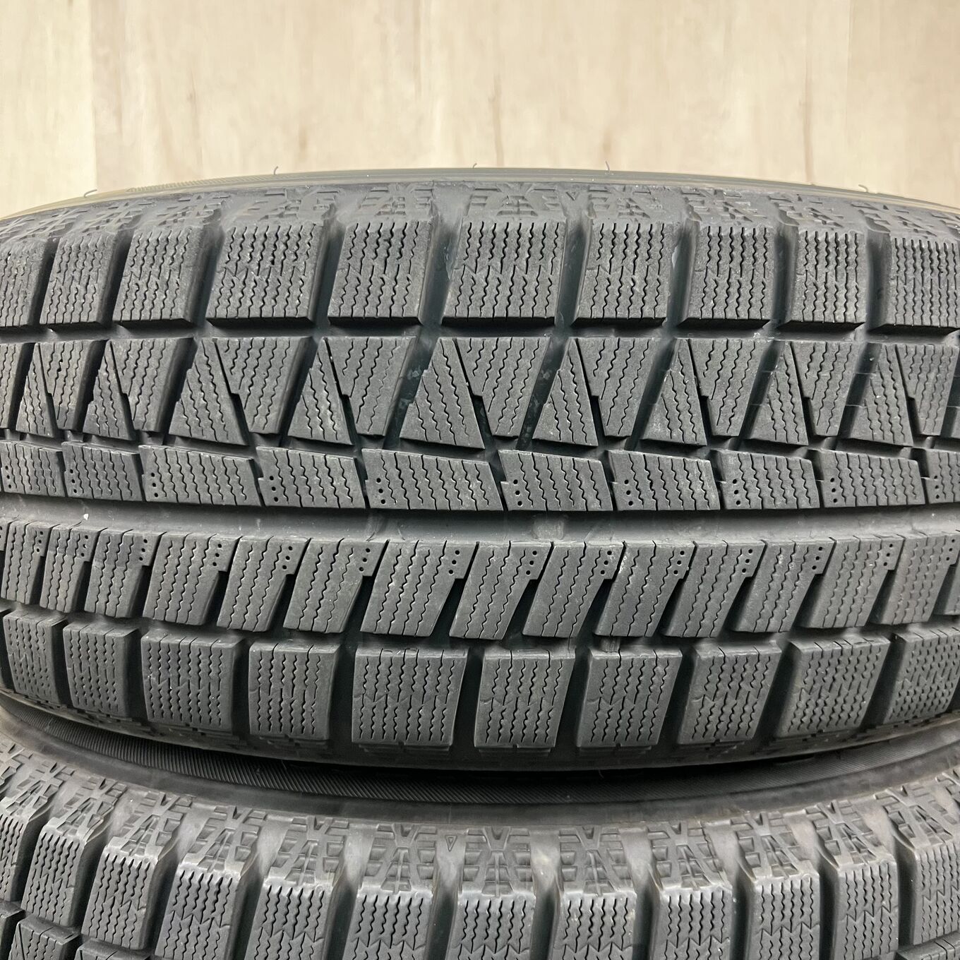 Bridgestone ICE PARTNER 2 215/65 R16, фото 2