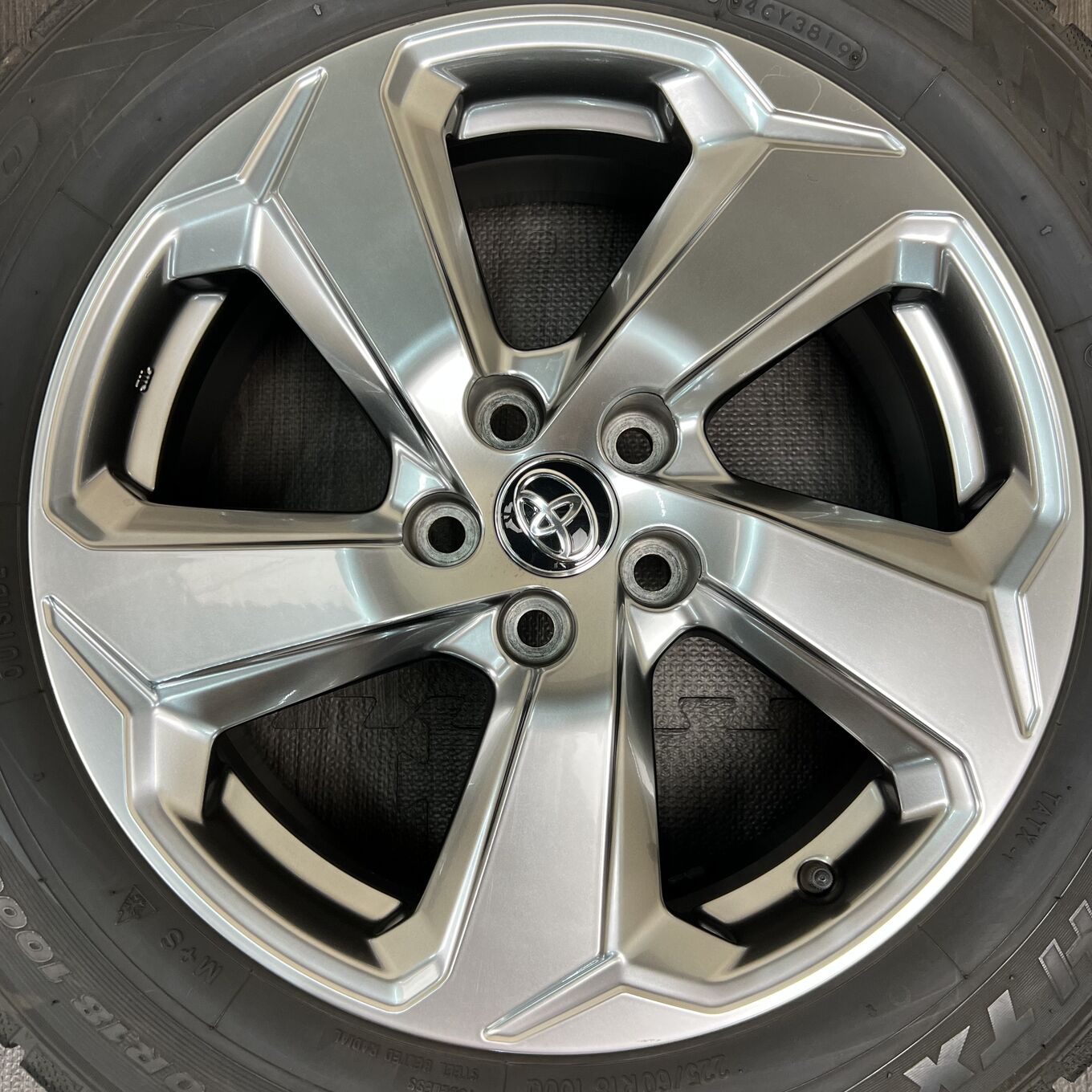 Toyo RAV4 XA50 ADVENTURE/G 225/60 R18, фото 3
